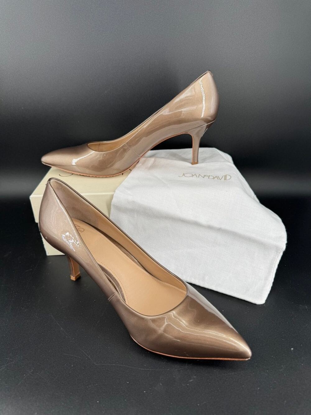Joan & David Damarin Pumps Womens 10M Dark Taupe Patent Leather Heels Box